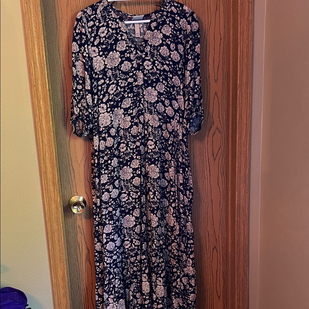 Knox Rose Navy and Cream Floral Long Sleeve Dress